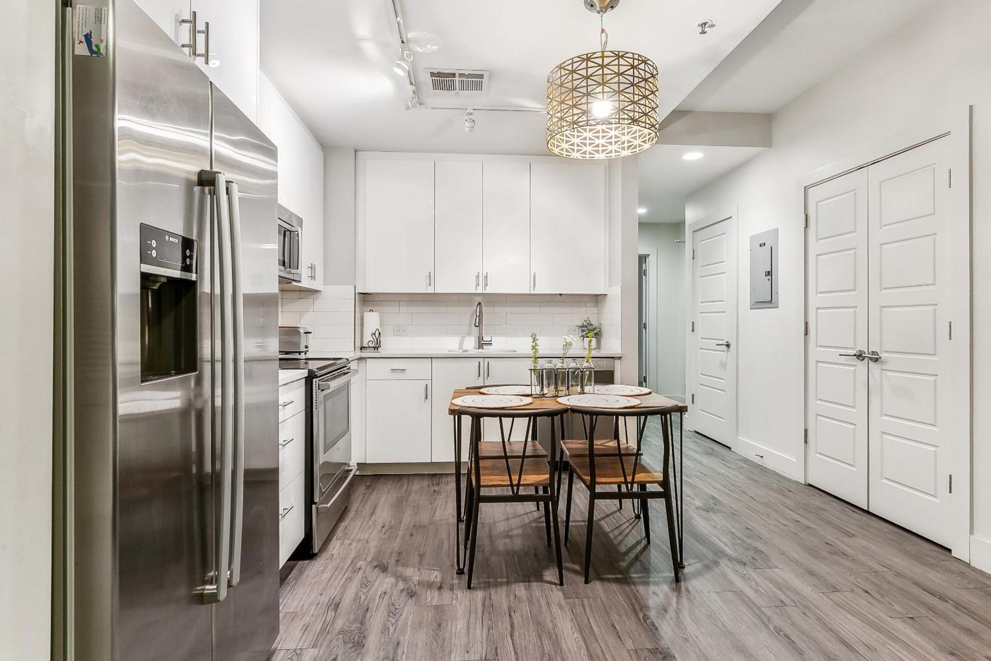 Upscale Condos And Penthouses Close To Canal And Bourbon St نيو أورلينز المظهر الخارجي الصورة