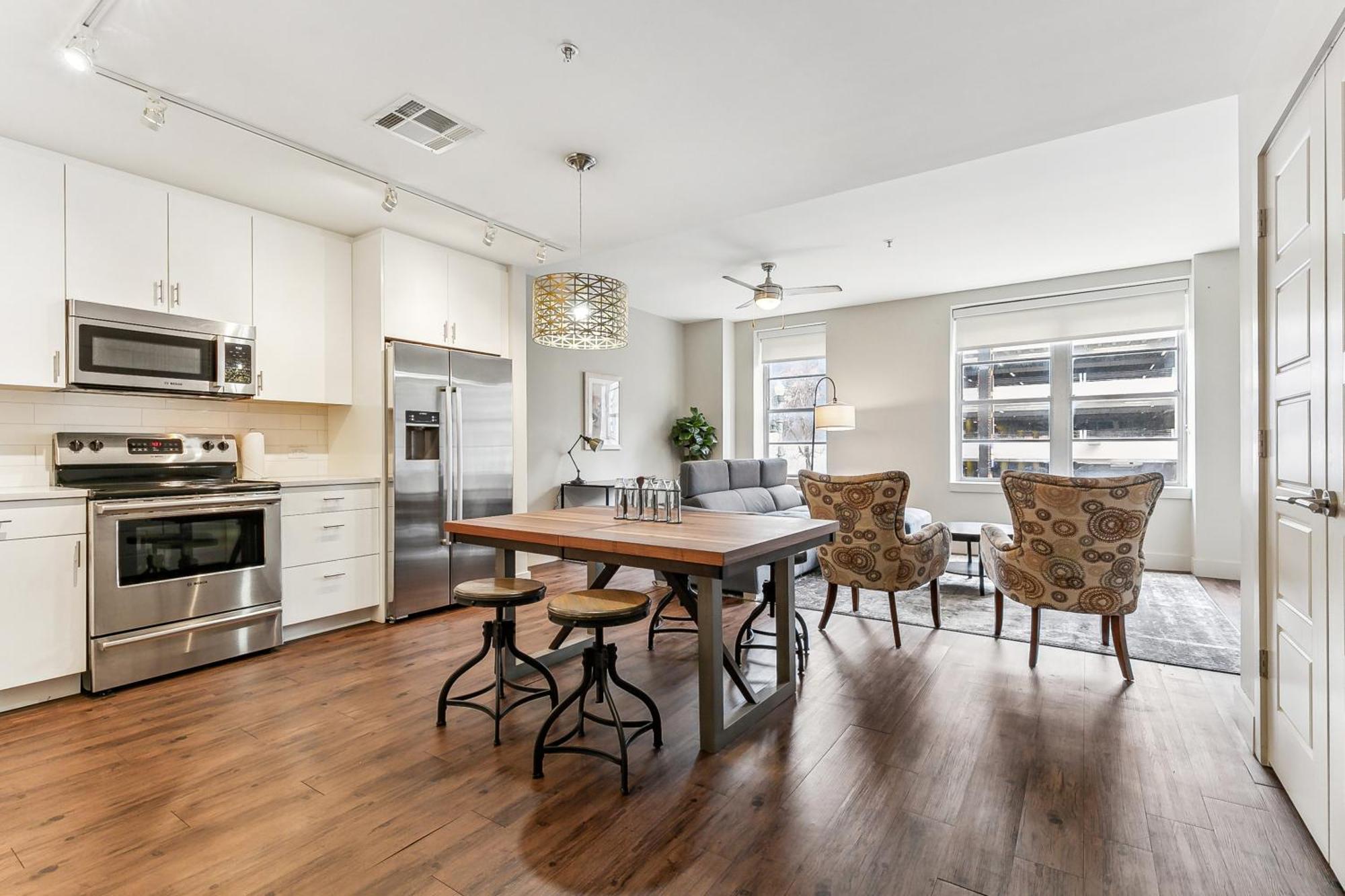 Upscale Condos And Penthouses Close To Canal And Bourbon St نيو أورلينز المظهر الخارجي الصورة