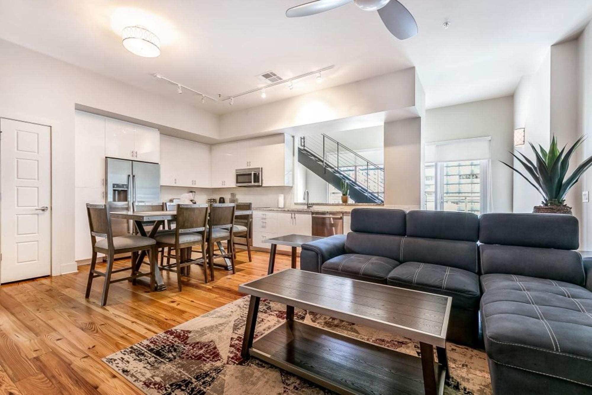 Upscale Condos And Penthouses Close To Canal And Bourbon St نيو أورلينز المظهر الخارجي الصورة