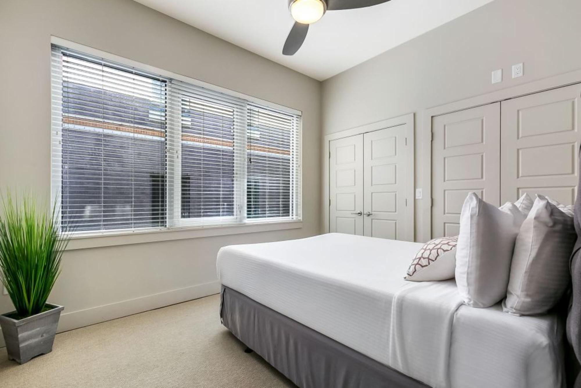 Upscale Condos And Penthouses Close To Canal And Bourbon St نيو أورلينز المظهر الخارجي الصورة