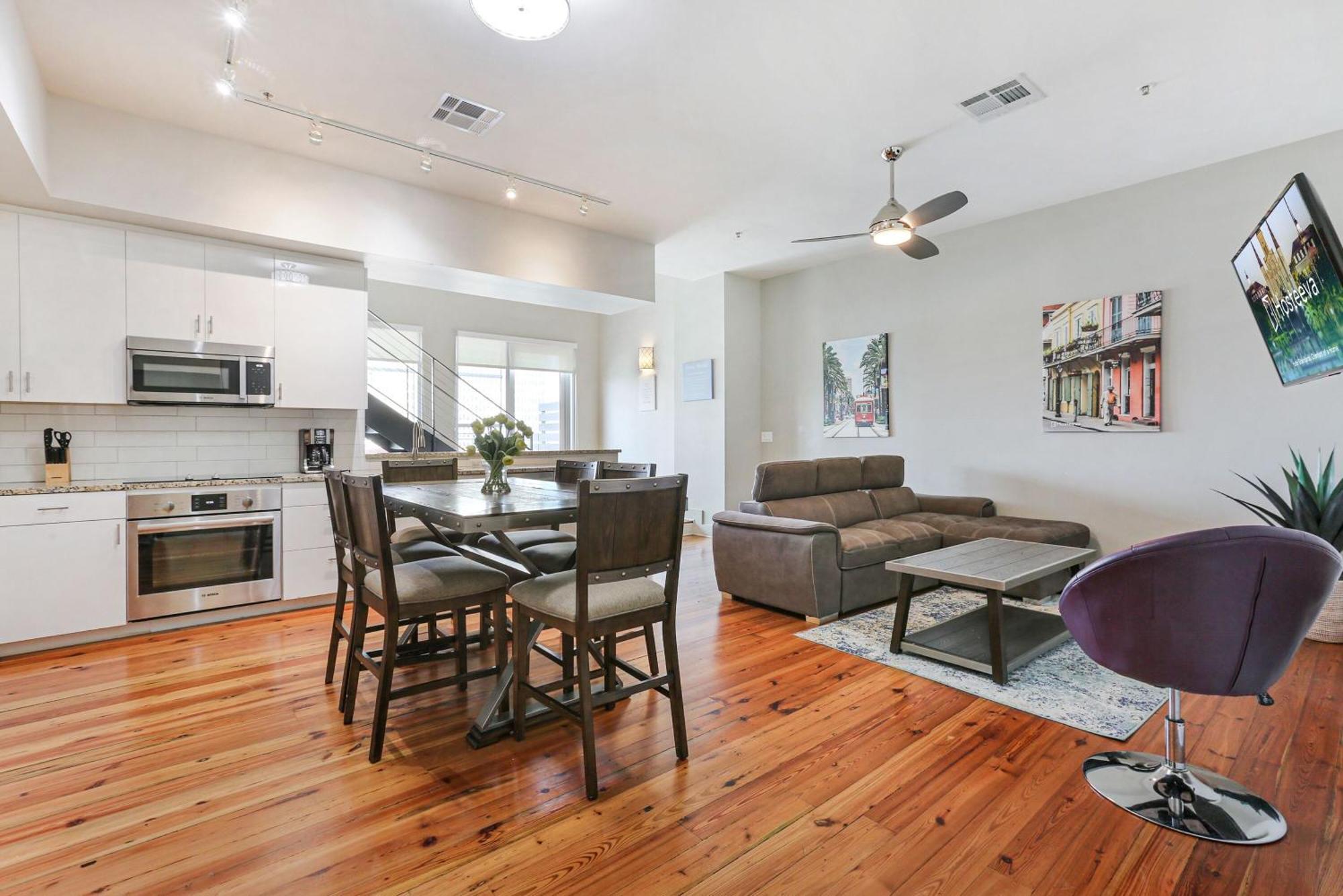Upscale Condos And Penthouses Close To Canal And Bourbon St نيو أورلينز المظهر الخارجي الصورة