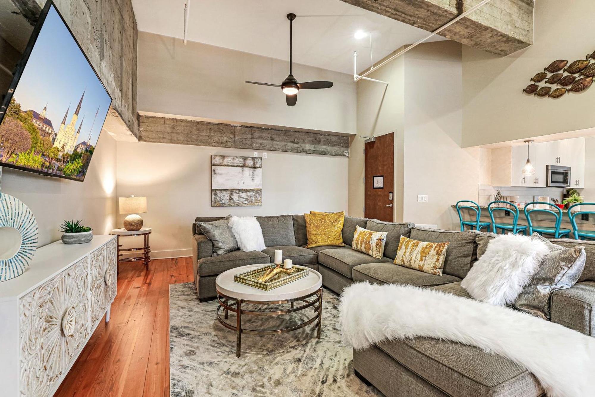 Upscale Condos And Penthouses Close To Canal And Bourbon St نيو أورلينز المظهر الخارجي الصورة