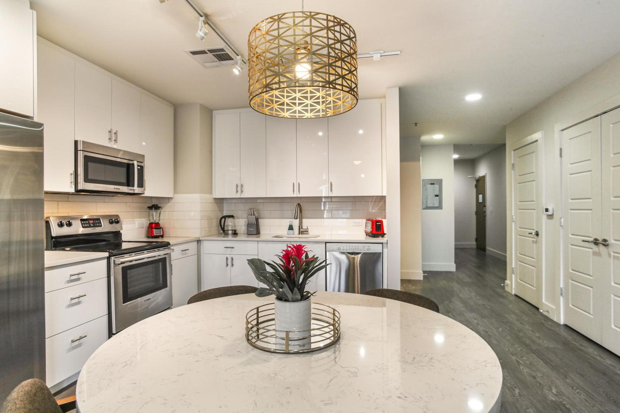 Upscale Condos And Penthouses Close To Canal And Bourbon St نيو أورلينز المظهر الخارجي الصورة