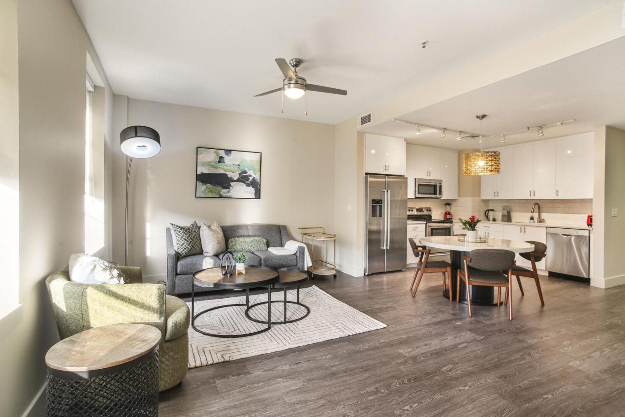 Upscale Condos And Penthouses Close To Canal And Bourbon St نيو أورلينز المظهر الخارجي الصورة
