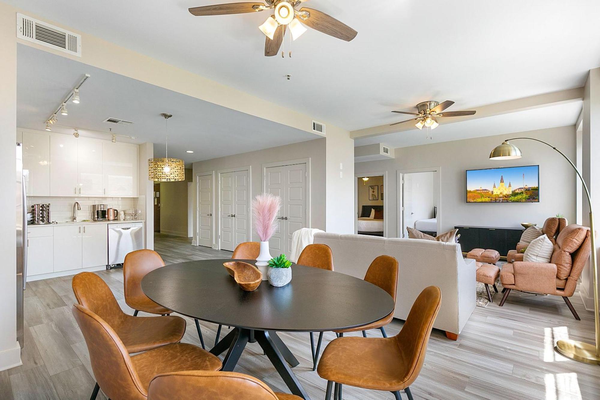 Upscale Condos And Penthouses Close To Canal And Bourbon St نيو أورلينز المظهر الخارجي الصورة