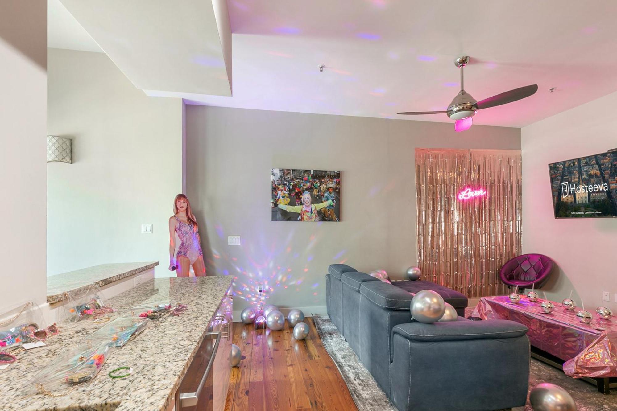 Upscale Condos And Penthouses Close To Canal And Bourbon St نيو أورلينز المظهر الخارجي الصورة